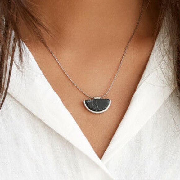 Chloe and Isabel Hero Convertible Tassel Necklace - Picture 2 of 4